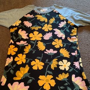 New no tag size small LuLaRoe Randy floral/grey